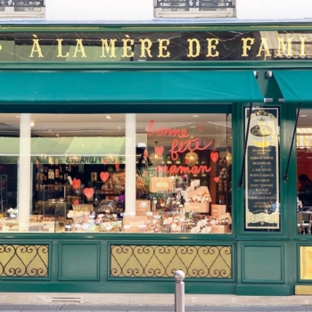 Notre boutique commune avec @alameredefamille au 35 rue Cler (Paris 7) vous accueille du lundi au samedi de 9h30 à 20h et le dimanche de 9h30 à 19h30 ! ☀️☀️☀️
#stohrer #stohrerparis #depuis1730 #ruecler