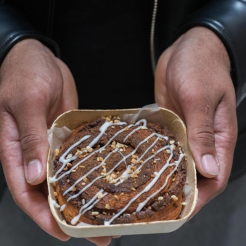 Avez-vous goûté notre tout nouveau roulé à la cannelle ? 🙃
#stohrer #stohrerparis #depuis1730 #cannelle
