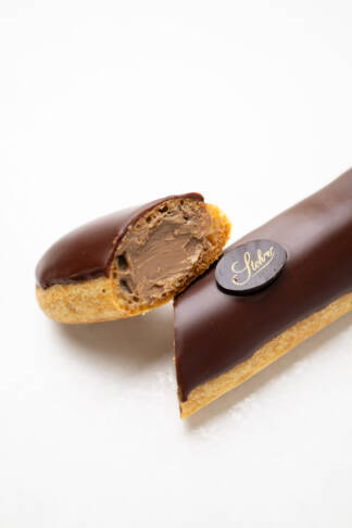 Éclair au chocolat